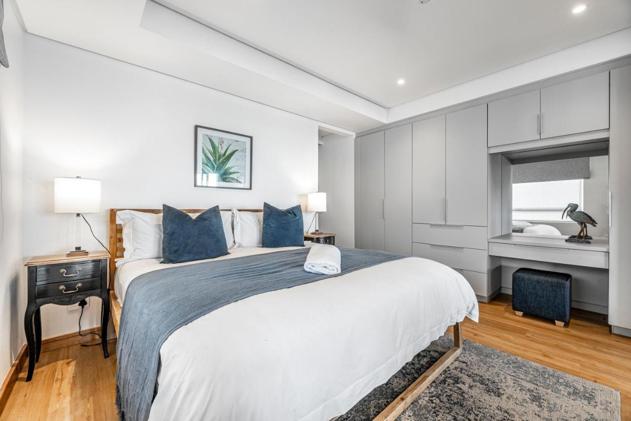 17 Marine, 2 Bedroom Sea-Facing Apt101 Hermanus Exteriör bild