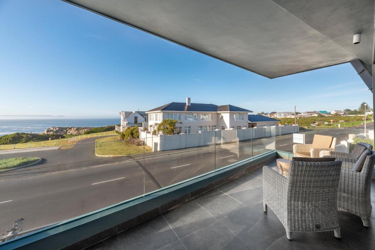17 Marine, 2 Bedroom Sea-Facing Apt101 Hermanus Exteriör bild